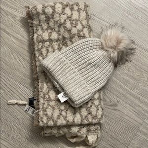 Express Hat and Scarf Set